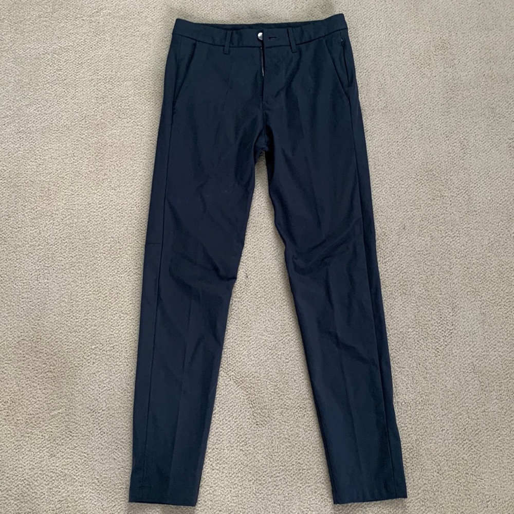 Men’s lululemon Commission Slim-Fit Pant 28" 
Warpstreme